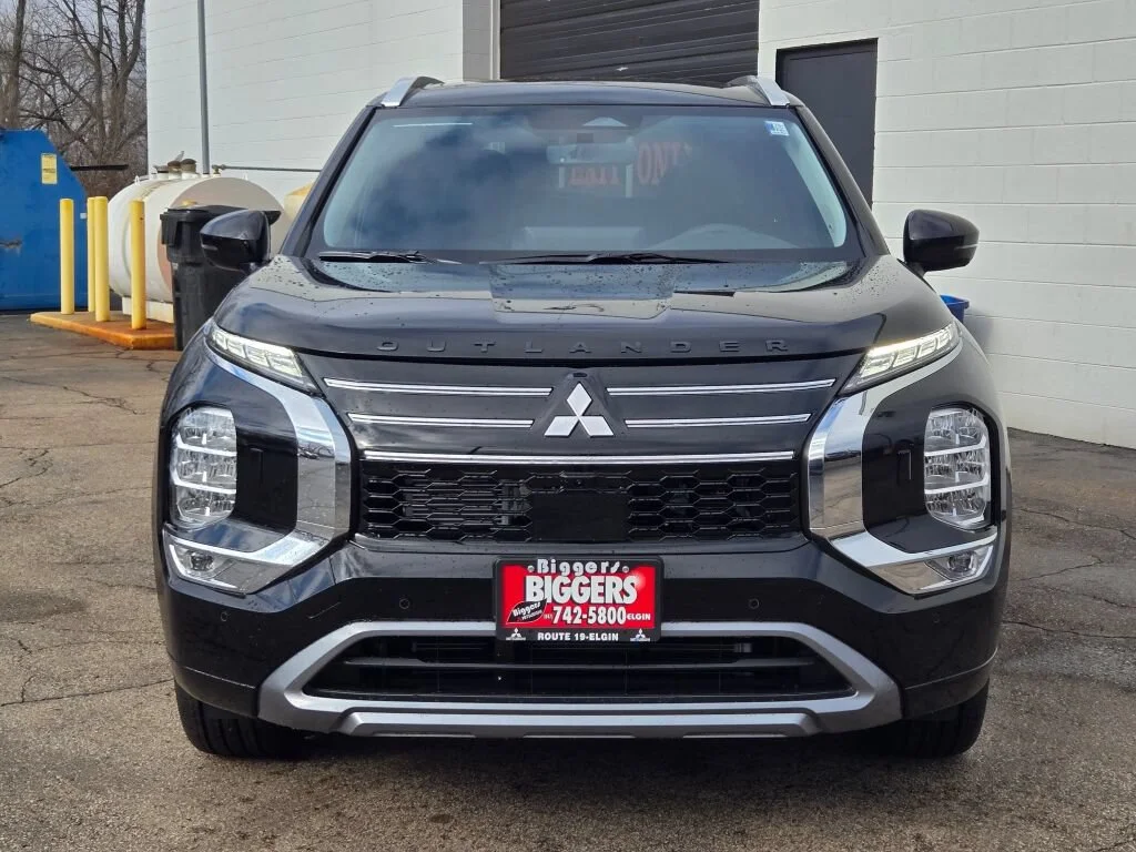 2026 Mitsubishi Outlander SEL - Photo 2