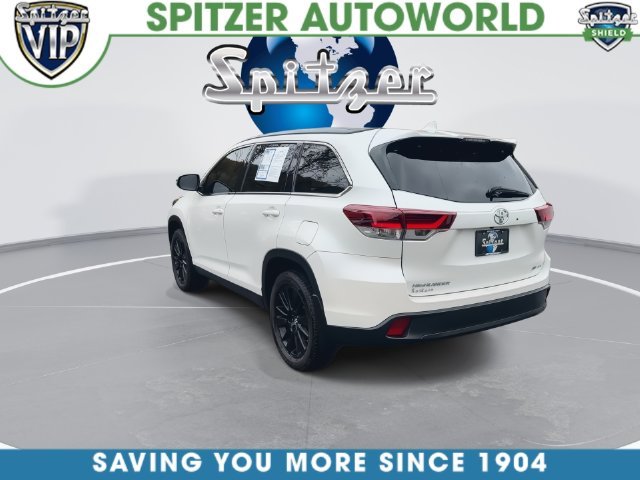 Used 2019 White Toyota SE image 13