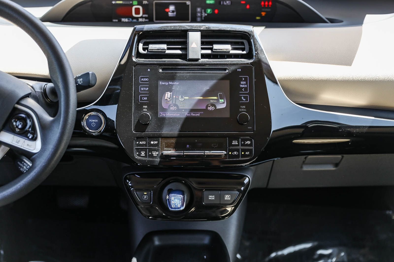 Certified Used 2018 ATTITUDE BLACK MC. Toyota Two image 13