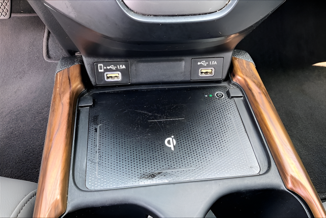 Used 2020  Honda Touring image 23