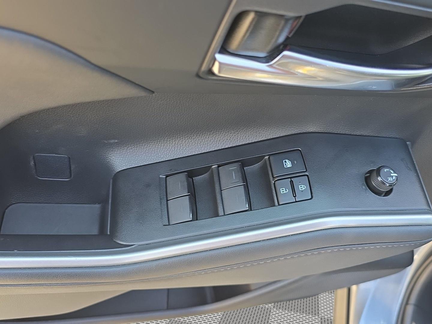 Used 2021 Moondust Toyota Hybrid XLE image 11