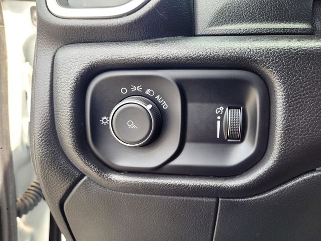 Used 2022 White Ram Big Horn image 18