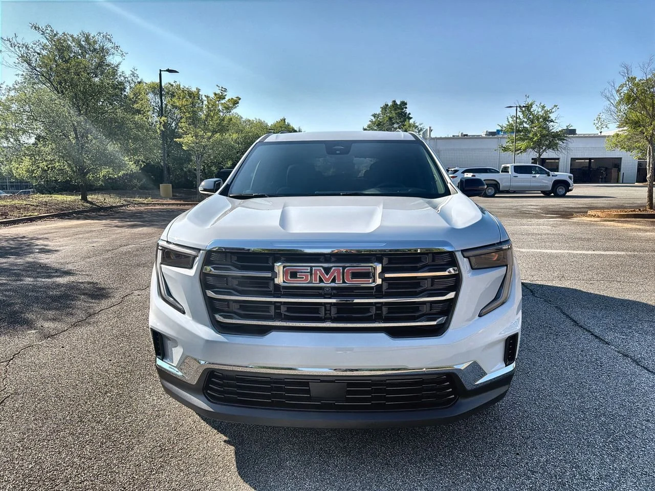 New 2026 Summit White GMC Elevation image 3