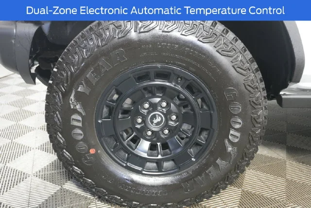 New 2026 Avalanche Gray Ford Badlands® image 9