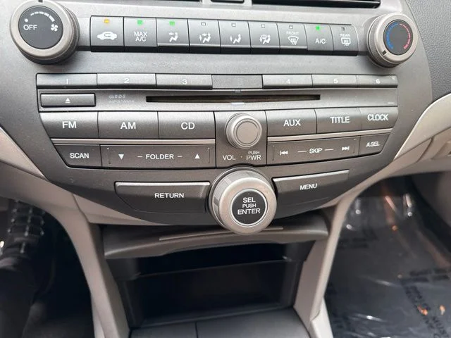 Used 2012 Silver Honda LX image 27