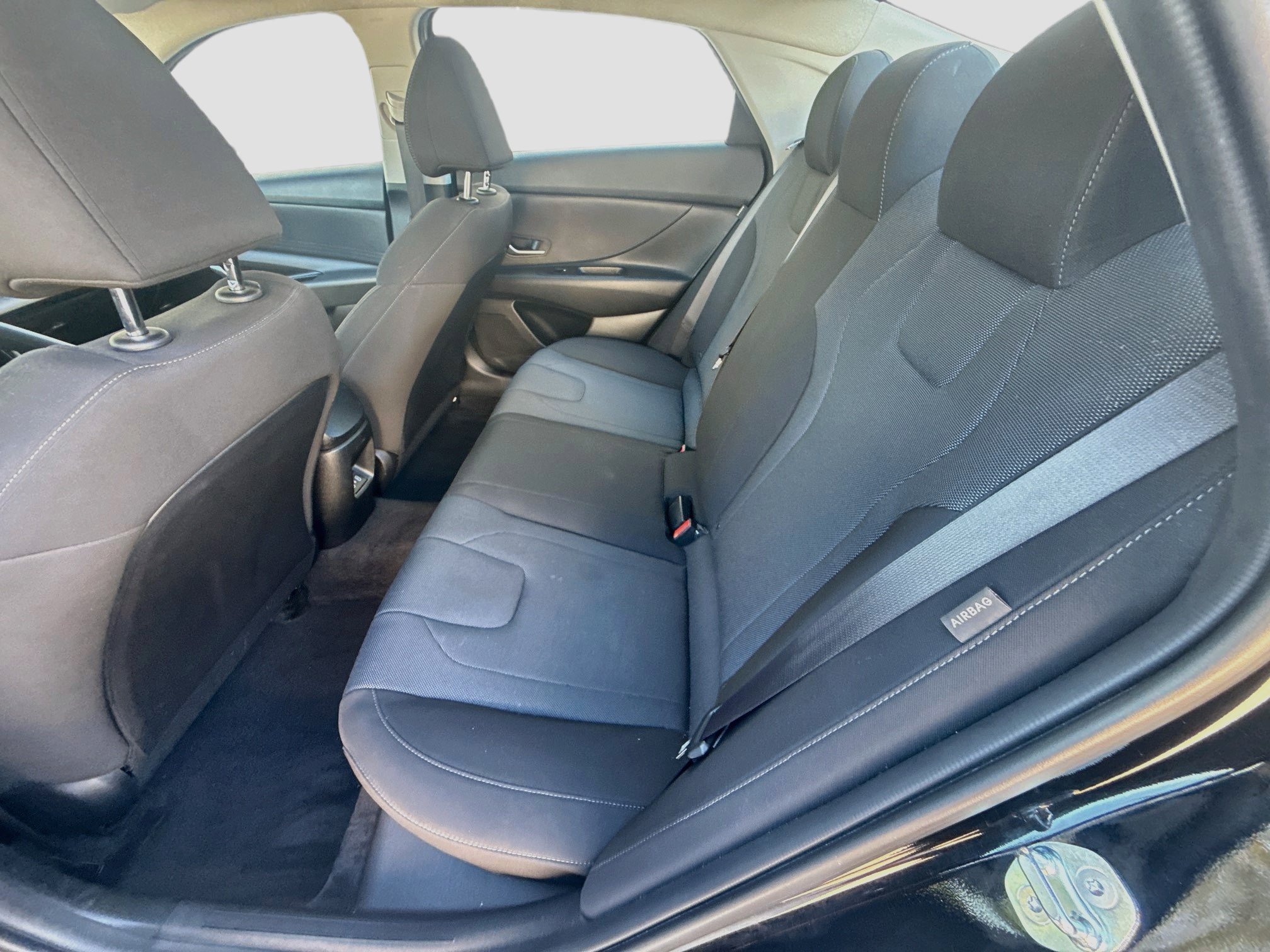 2025 Hyundai Elantra SE - Photo 20