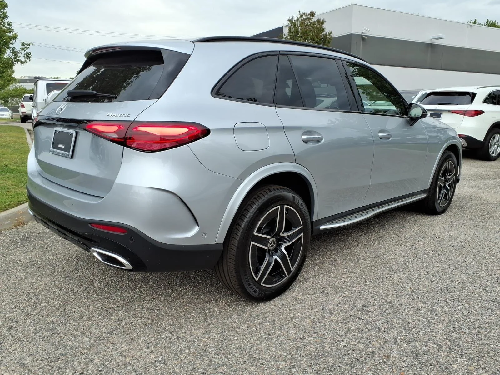 New 2026 SILVER Mercedes-Benz GLC 300 image 6