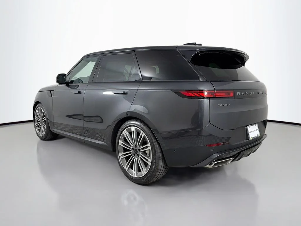 New 2026 Carpathian Grey Land Rover SE image 7