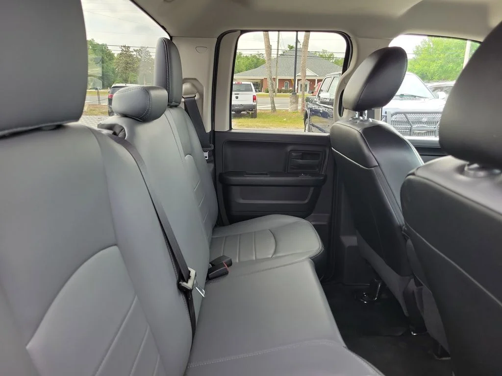 Used 2022 Diamond Black Ram Tradesman image 31