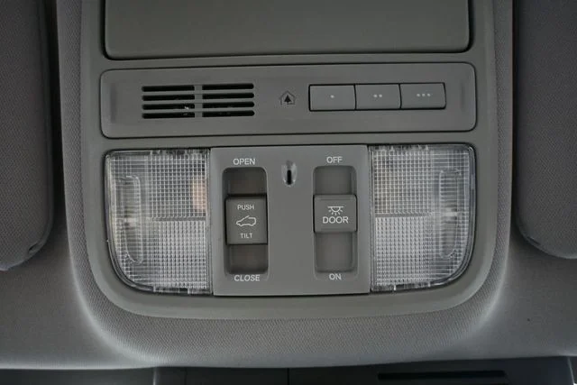 Used 2019  Honda EX-L image 34