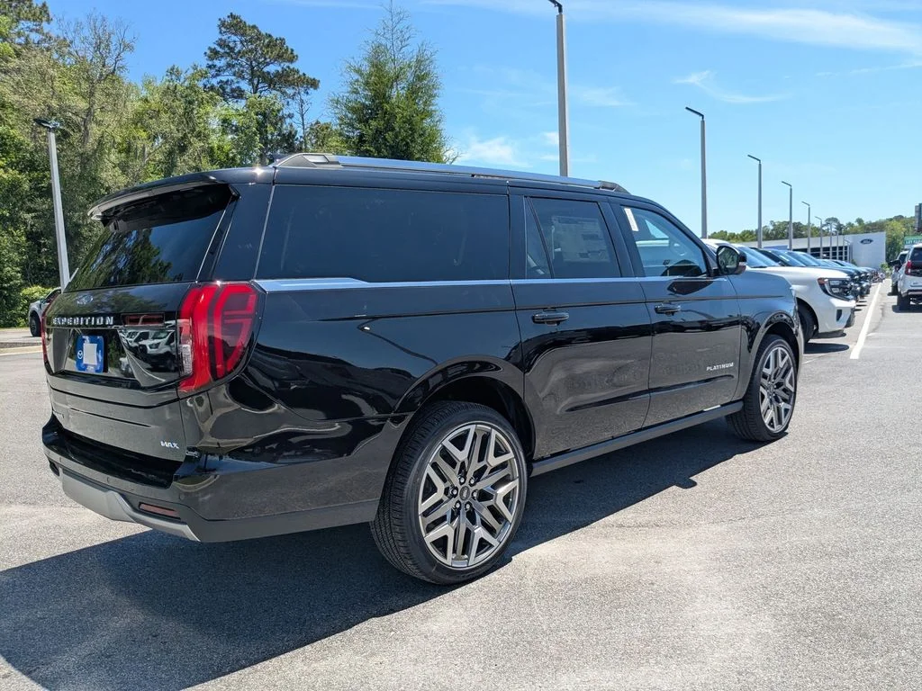 New 2026 Agate Black Metallic Ford Platinum image 4