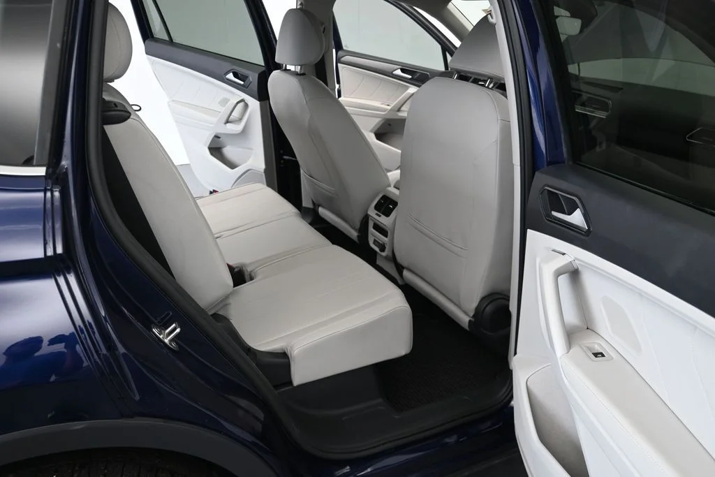 Used 2023 Blue Volkswagen 2.0T SE image 20