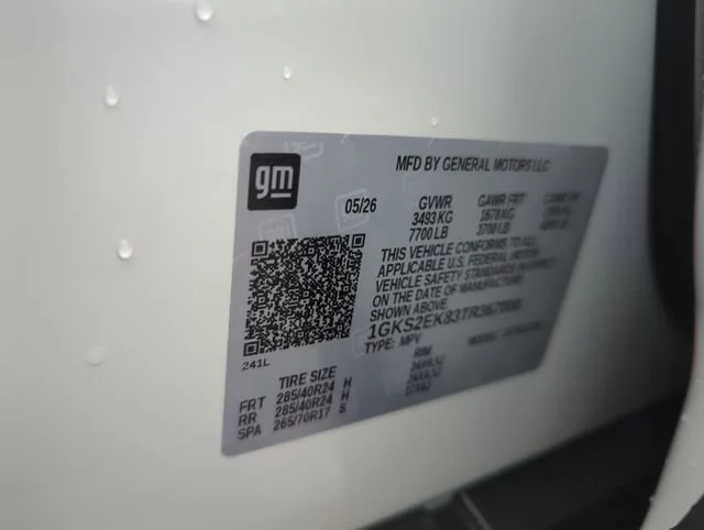 New 2026 Glacier White Tricoat GMC Denali Ultimate image 31