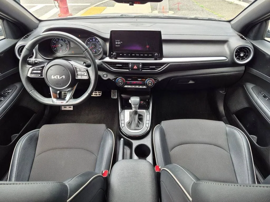 Used 2023 Gray Kia GT-Line image 19