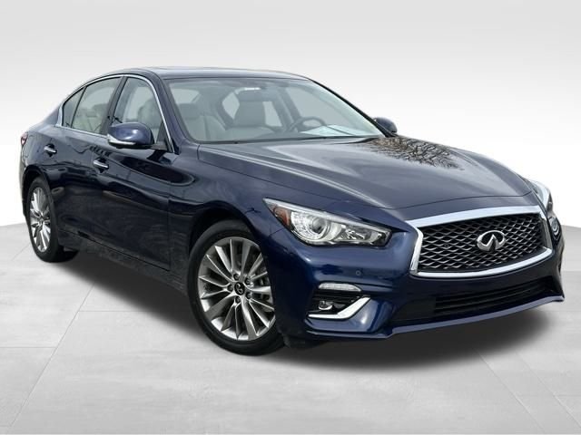 2023 INFINITI Q50 LUXE