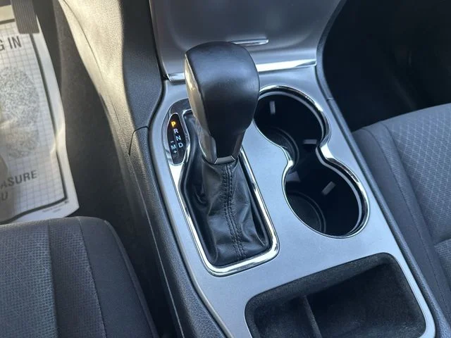Used 2020 Black Jeep Laredo E image 23