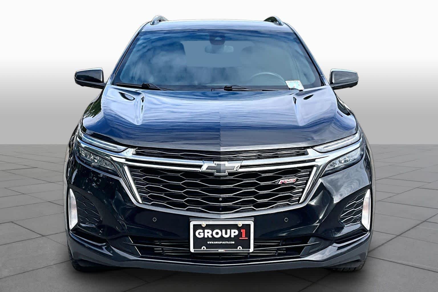 Used 2023 Mosaic Black Metallic Chevrolet RS image 4