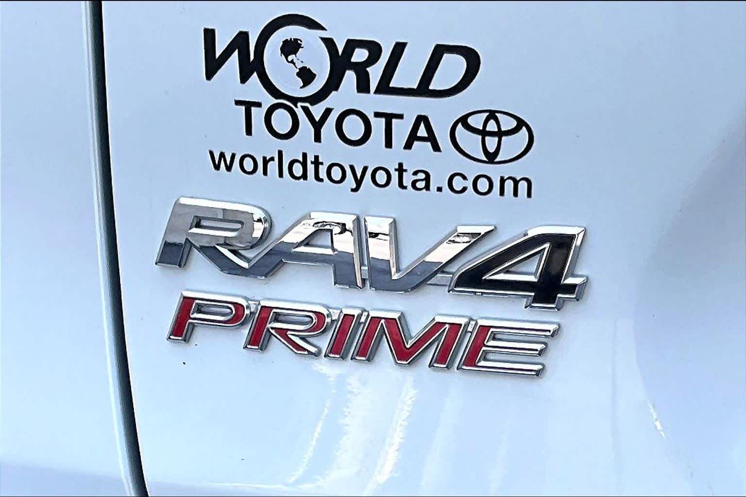 Used 2024 Wind Chill Pearl/Midnight Black Metallic Toyota XSE image 10