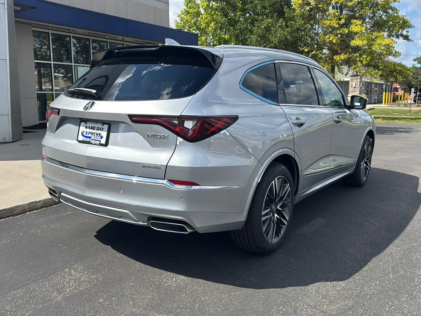 New 2026 Solar Silver Metallic Acura SH-AWD w/Advance image 7
