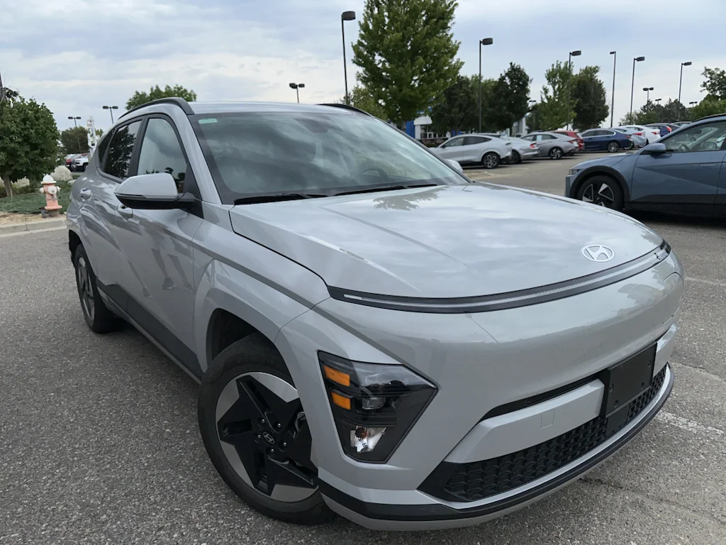 Used 2024 Cyber Gray Metallic Hyundai SEL image 6