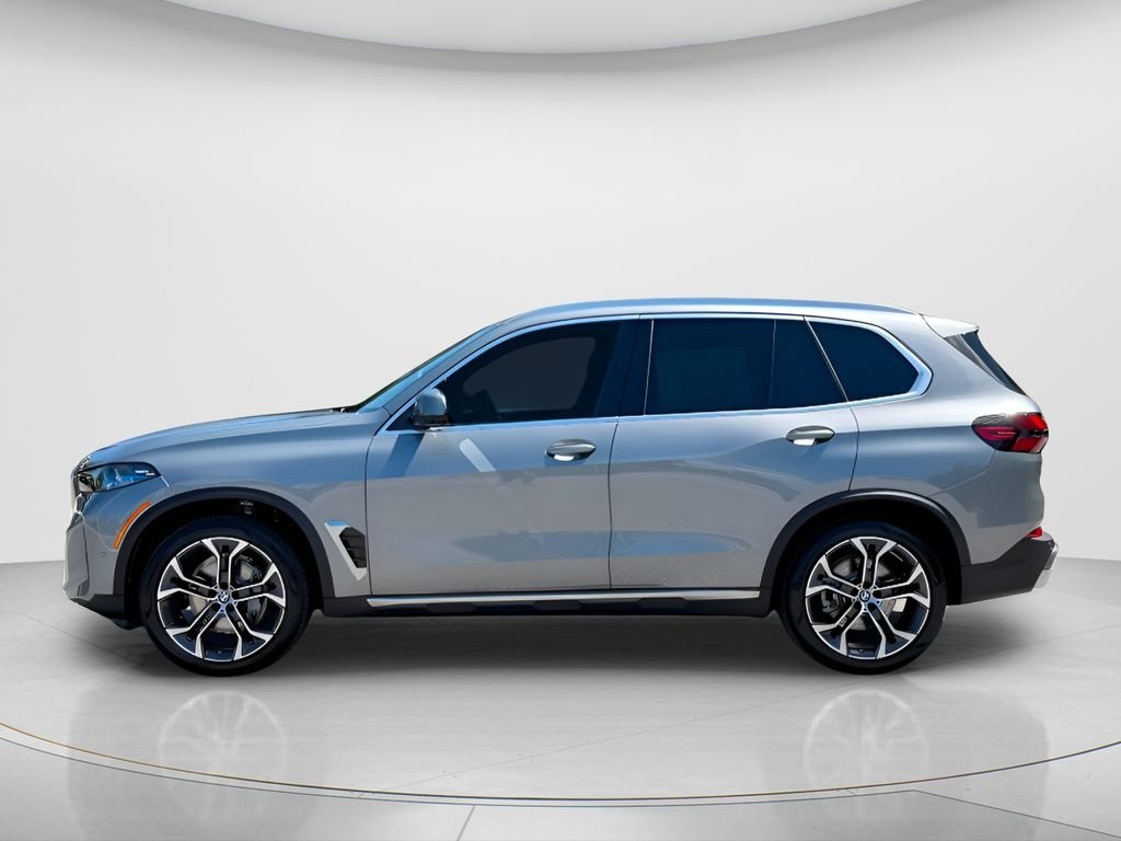 New 2026 Skyscraper Grey Metallic BMW xDrive40i image 8