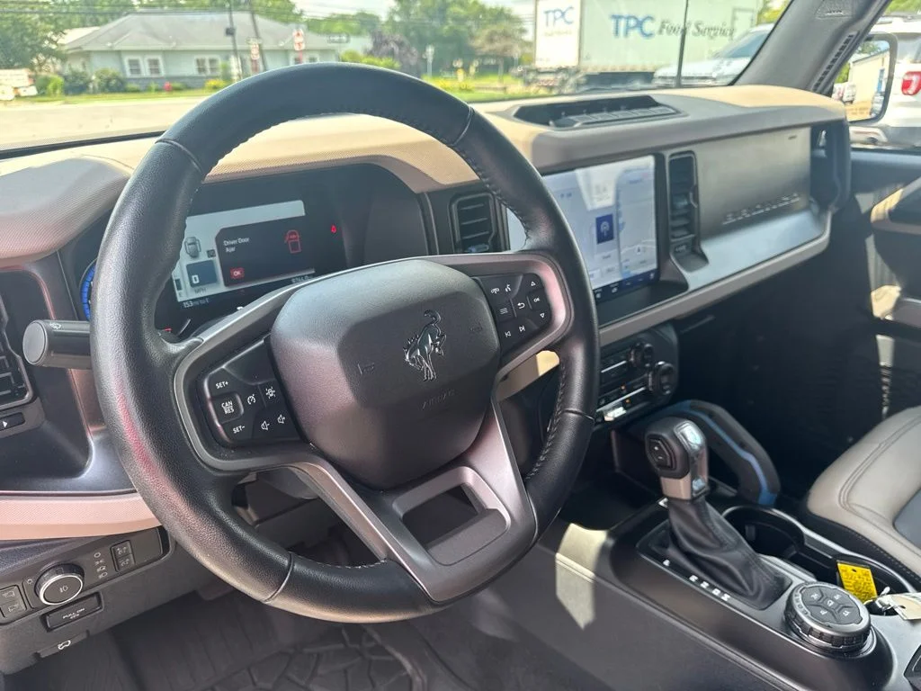 Used 2023 Gray Ford Wildtrak image 10