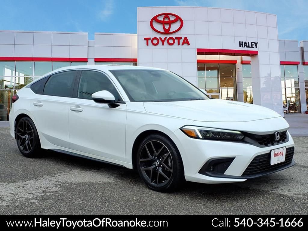 2023 Honda Civic Sport Touring CVT's photo