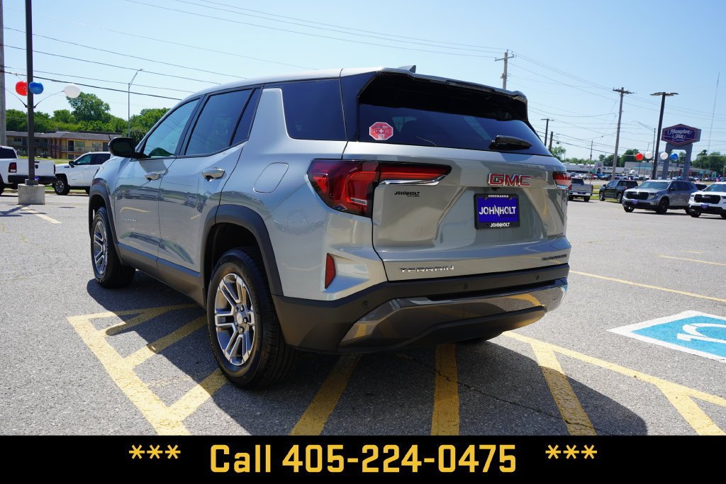 Used 2026 Sterling Metallic GMC Elevation image 11