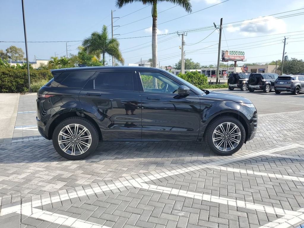 2026 Land Rover Range Rover Evoque Dynamic SE - Photo 6