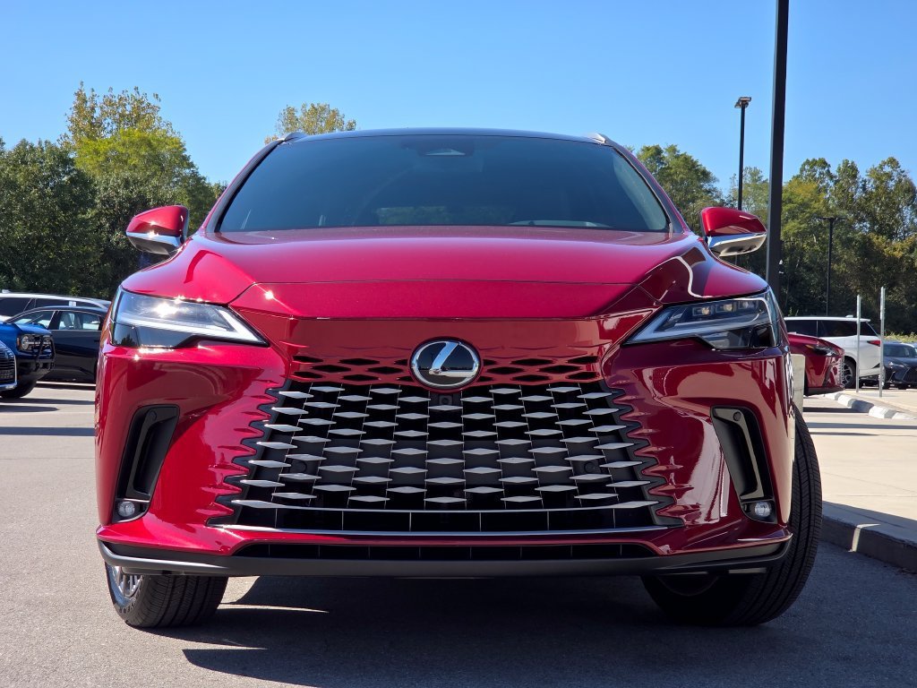 Certified Used 2026 MATADOR RED MICA Lexus 350h Luxury image 3