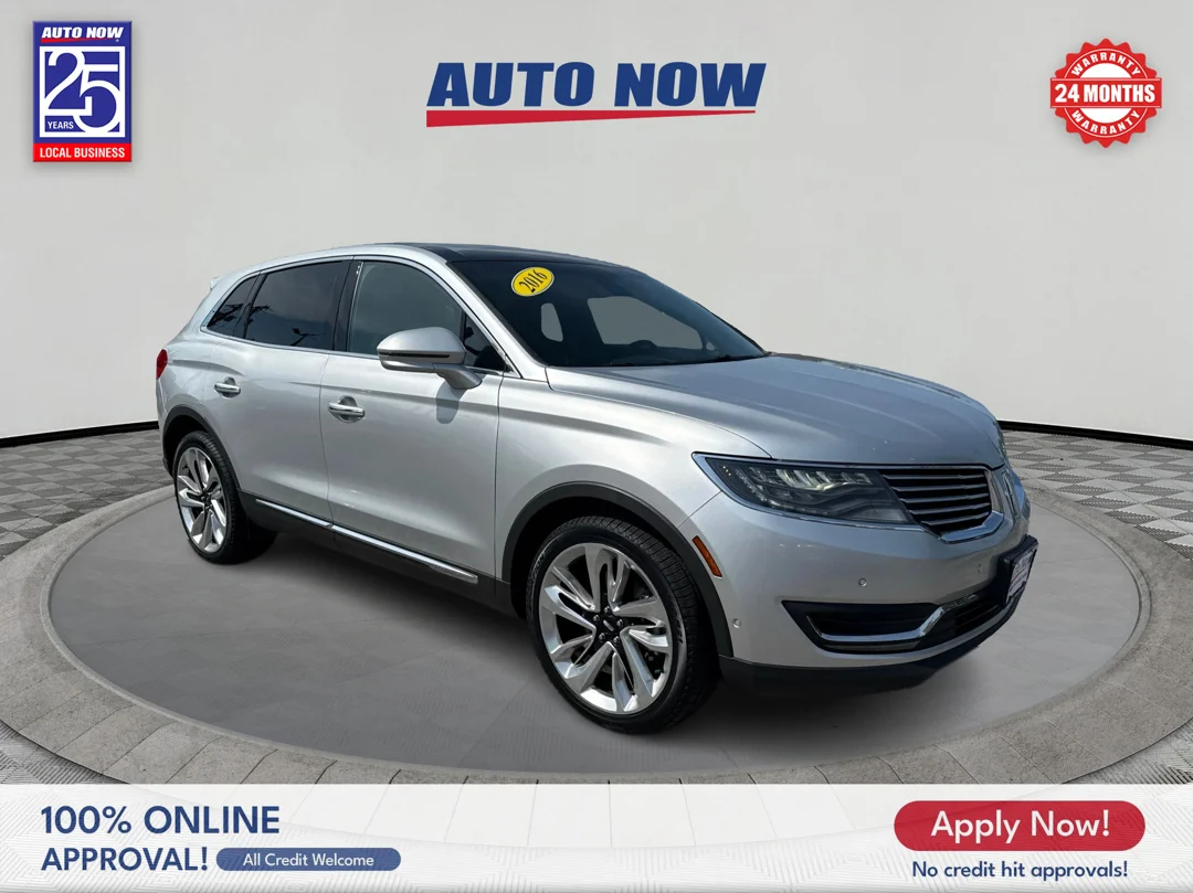 Used 2016 Silver Lincoln Reserve image 6