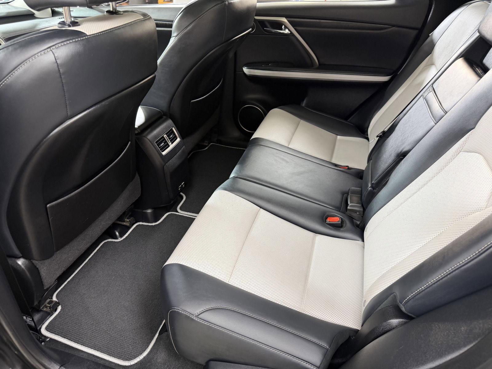 Used 2022 Black Lexus 350 image 7