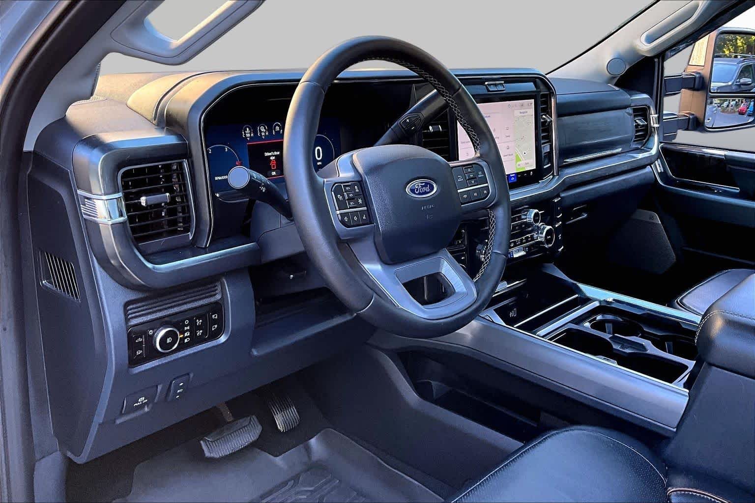 Used 2025 Glacier Gray Metallic Tri-Coat Ford LARIAT image 18