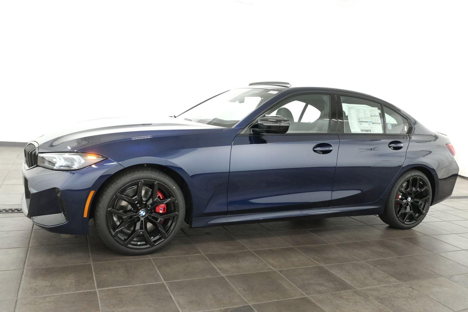 New 2026 Tanzanite Blue II Metallic BMW 330i xDrive image 2