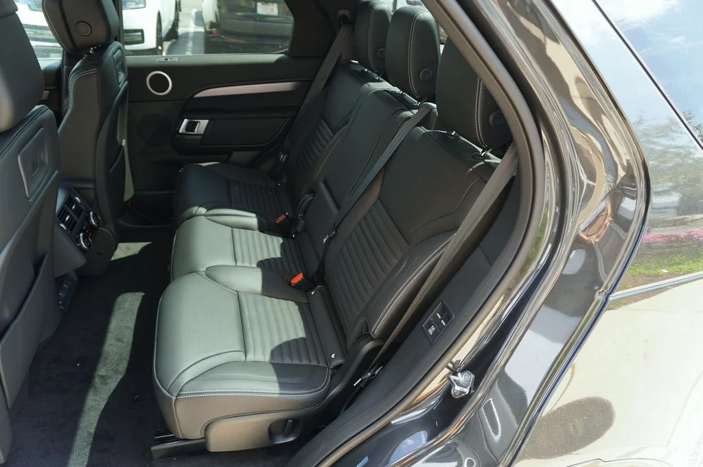 New 2026 Carpathian Grey Land Rover Dynamic SE image 30