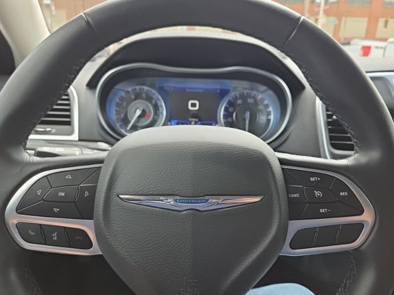 Used 2022 Black Chrysler Touring image 13