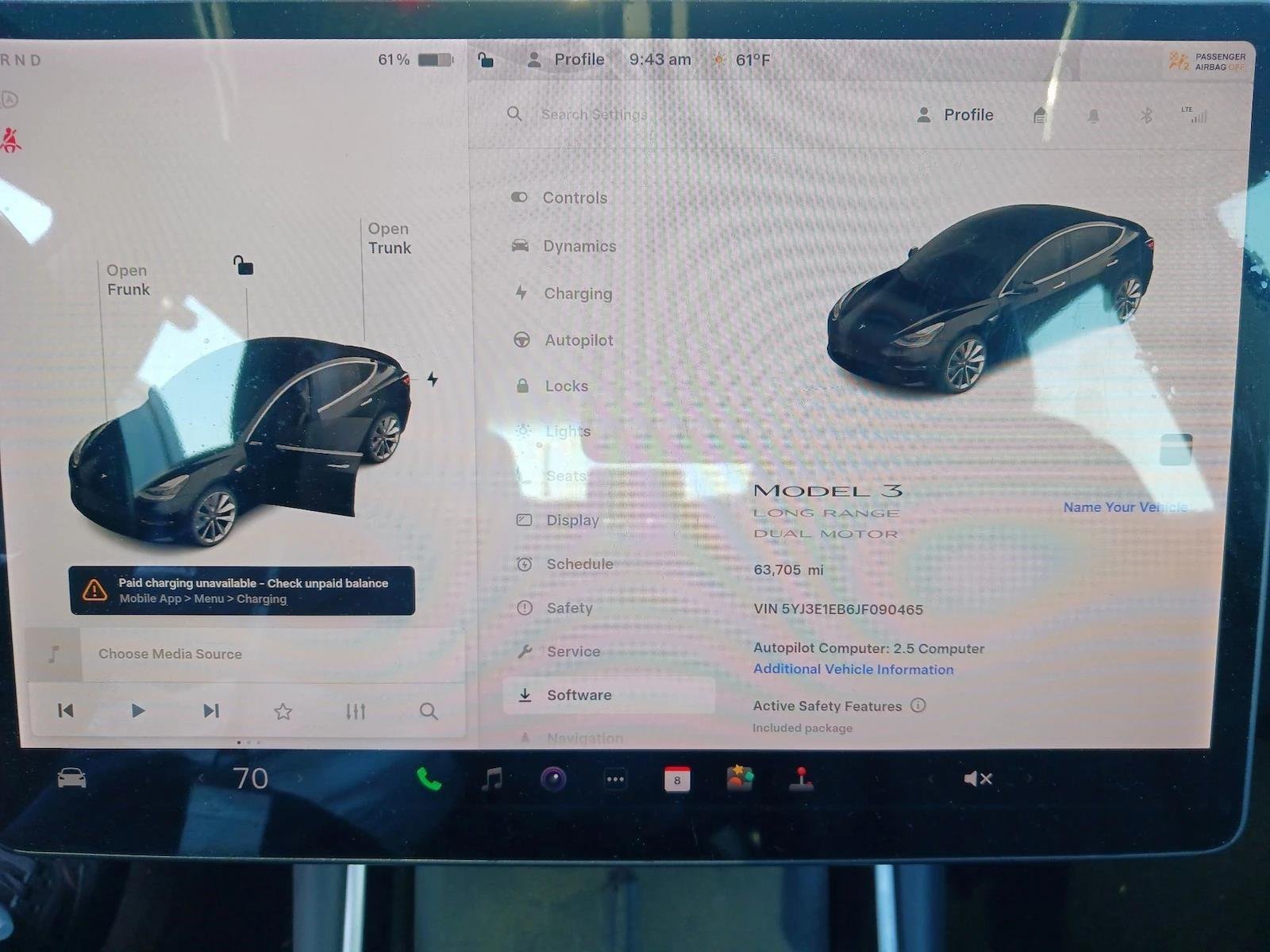 Used 2018 Obsidian Black Metallic Tesla Long Range Battery image 2