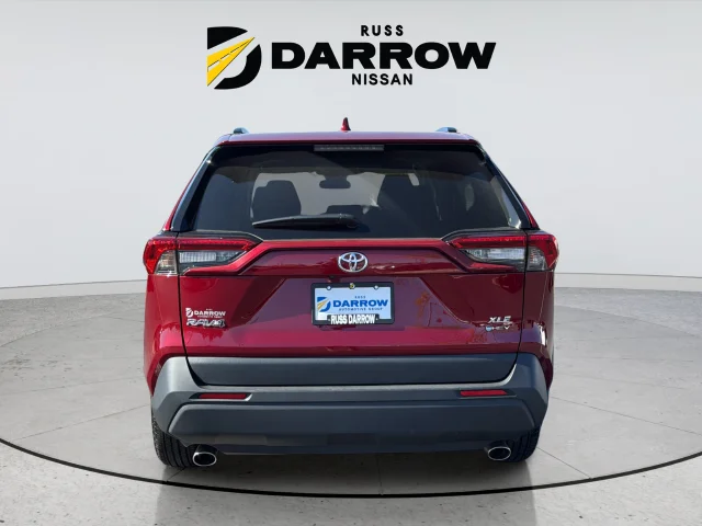 Used 2025 Red Toyota XLE image 4