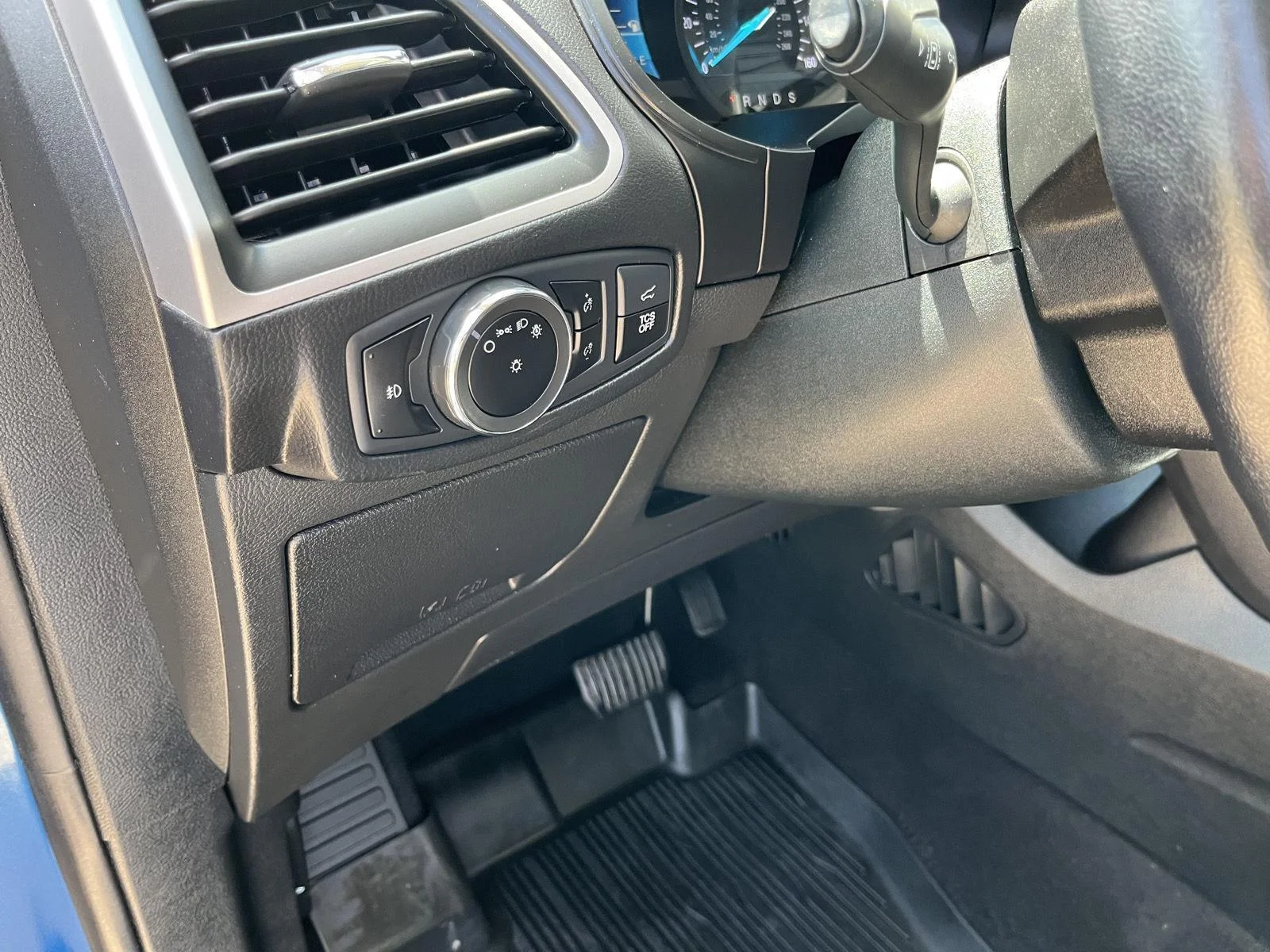 Certified Used 2023 Atlas Blue Metallic Ford SEL image 19