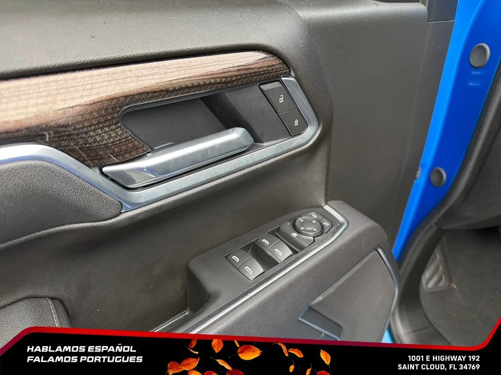 Used 2026 Riptide Blue Metallic Chevrolet LT image 11