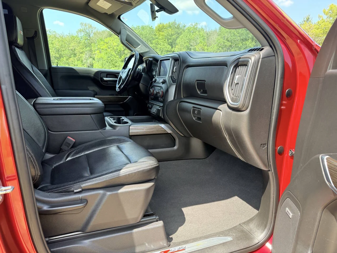Used 2019 Maroon Chevrolet RST 4x4 4dr Crew Cab 5.8 ft. SB image 16