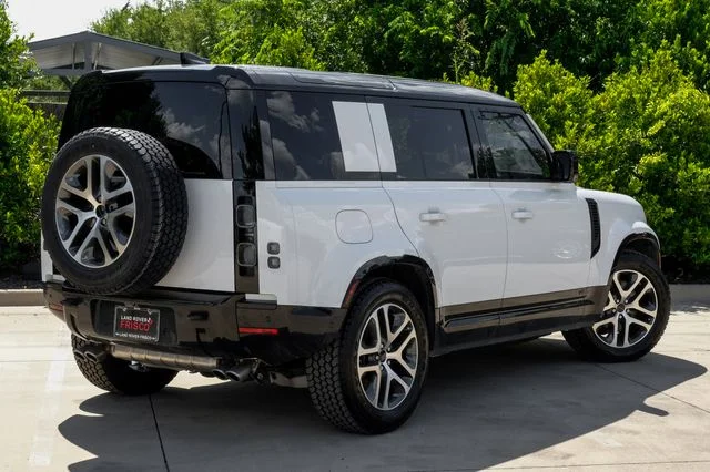 2025 Land Rover Defender V8 - Photo 11
