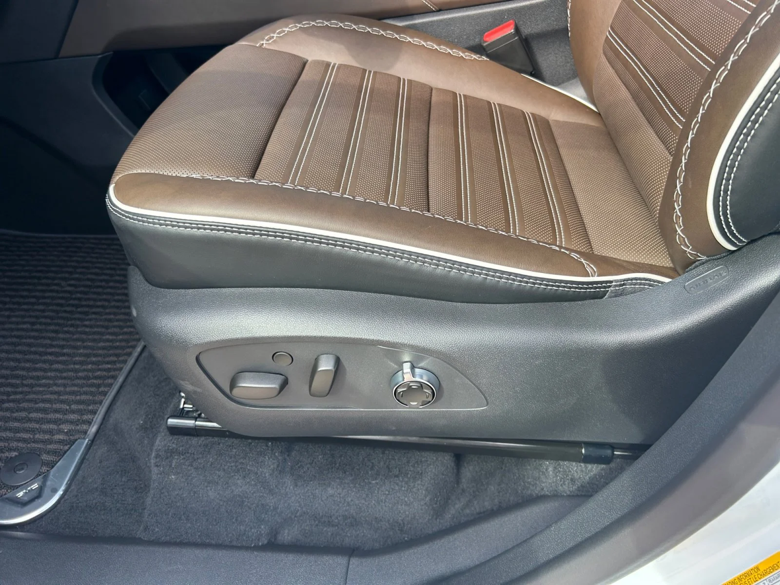 New 2026 Summit White GMC Denali Ultimate AWD image 15