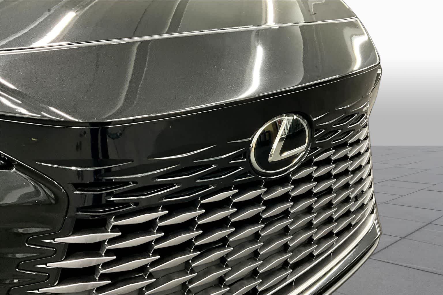 Certified Used 2024 Caviar Lexus  image 30