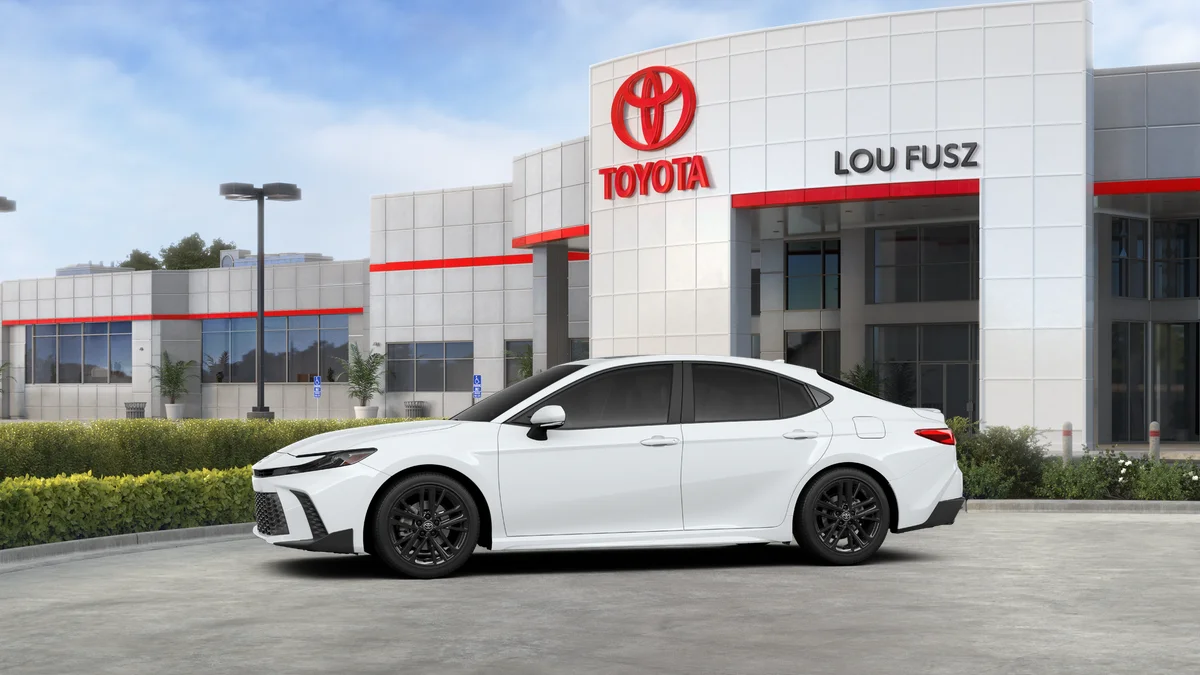 New 2027 Ice Cap Toyota SE image 3