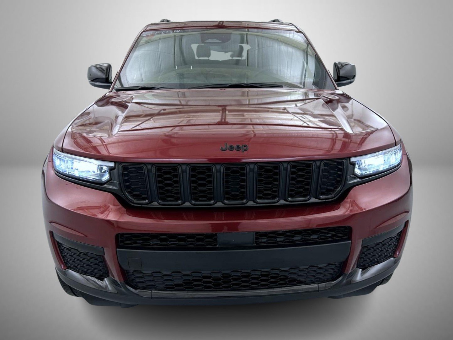 Used 2023 Red Jeep Altitude image 2