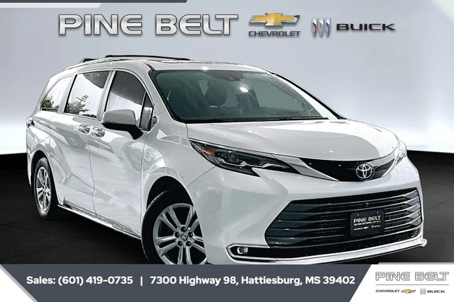 2024 Toyota Sienna Platinum