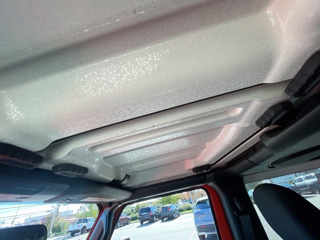 Used 2020 Punkn Metallic Clearcoat Jeep Sport S image 21