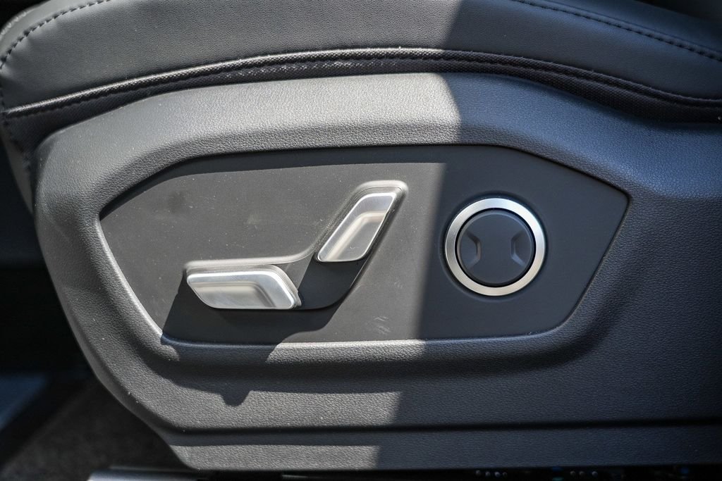New 2026 Silver Hyundai SEL image 23