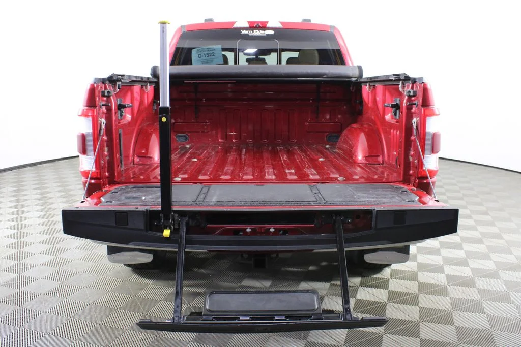 Used 2021 Rapid Red Metallic Tinted Clearcoat Ford Lariat image 7